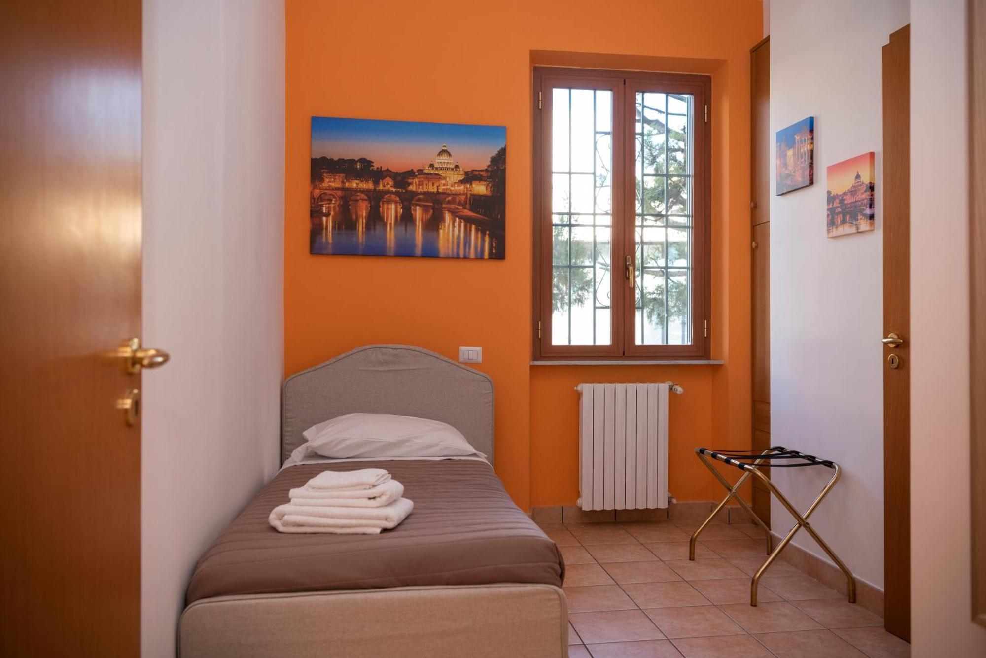 Lux Of The Vatican Aparthotel Roma