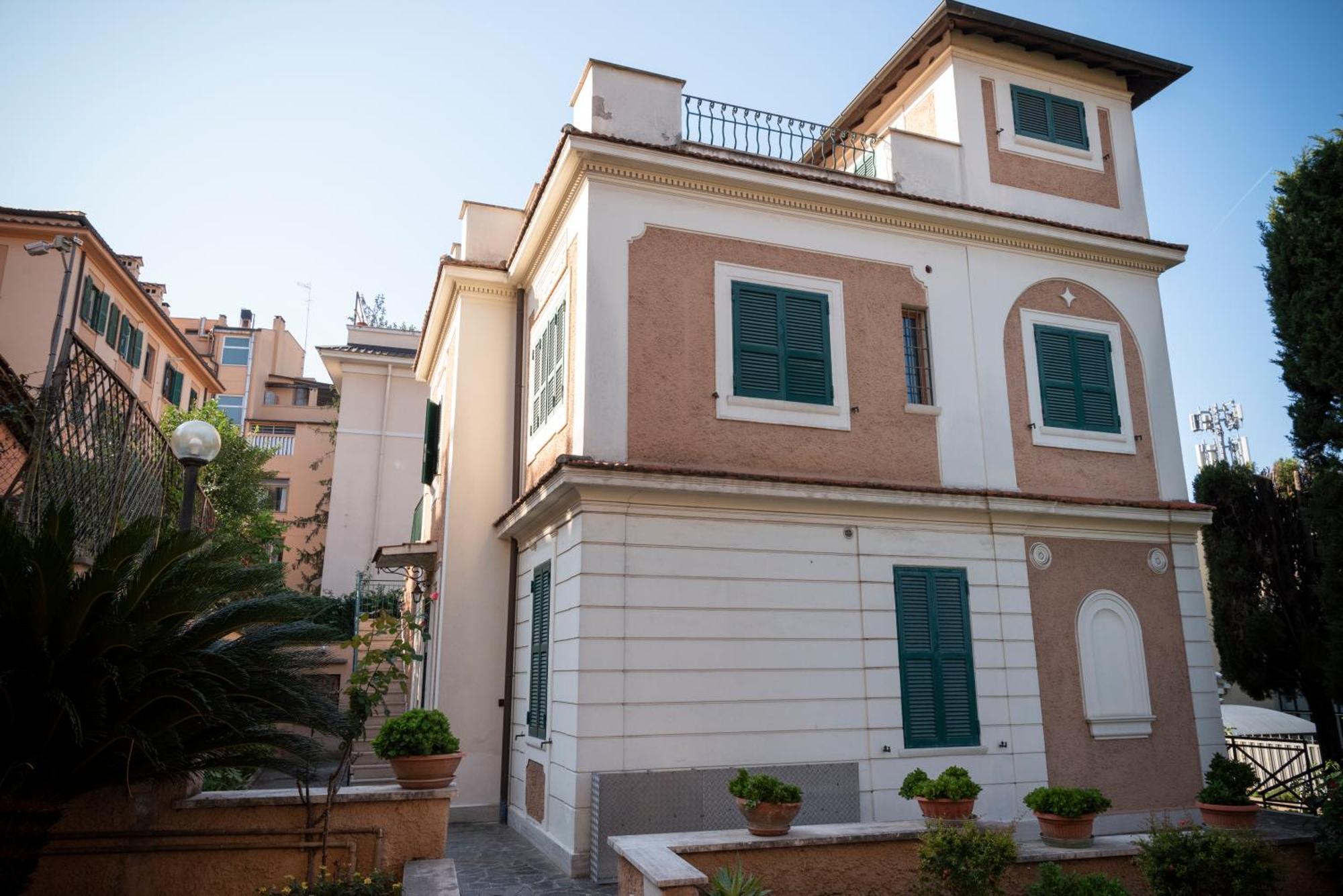 Apartahotel Lux Of The Vatican