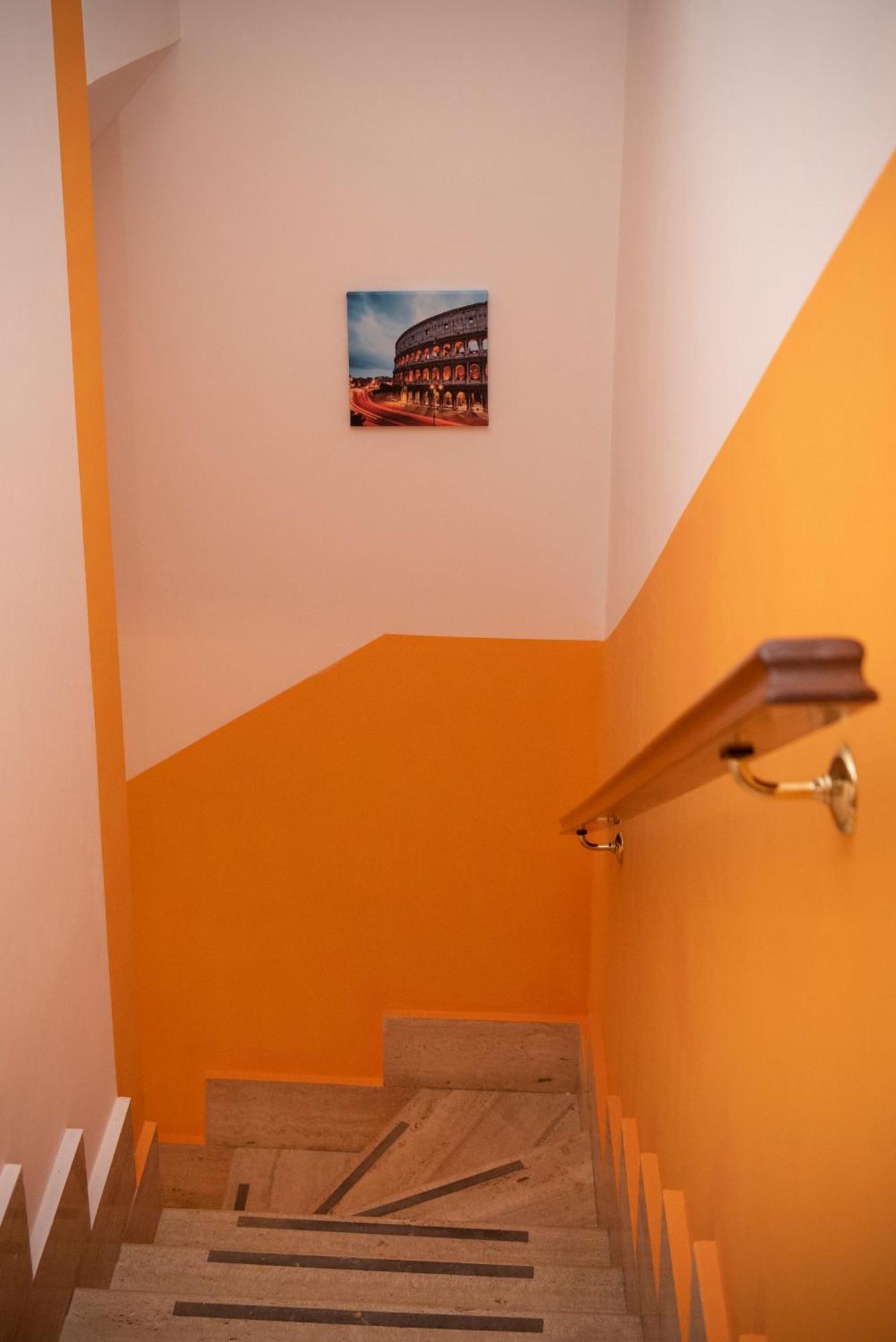 Lux Of The Vatican Apartahotel *